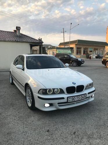 BMW 525 2001, 298,000 km - 2.5 l - Bakı