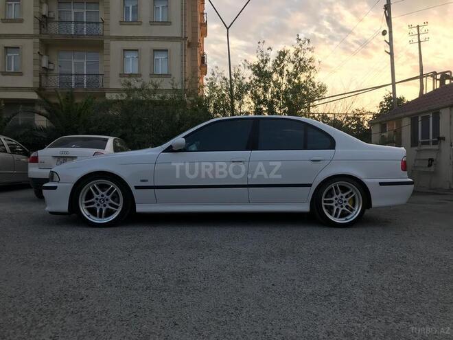 BMW 525 2001, 298,000 km - 2.5 l - Bakı