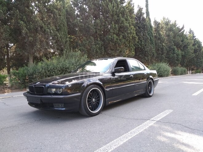 BMW 740 1997, 291,000 km - 4.4 l - Sumqayıt