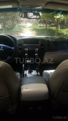Mitsubishi Pajero 2008, 132,000 km - 3.0 l - Bakı