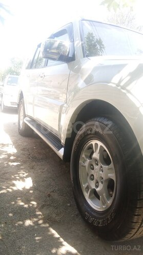 Mitsubishi Pajero 2008, 132,000 km - 3.0 l - Bakı