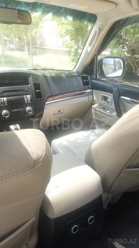 Mitsubishi Pajero 2008, 132,000 km - 3.0 l - Bakı