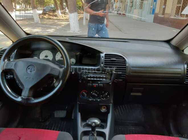 Opel Zafira 2000, 220,000 km - 2.2 l - Sumqayıt