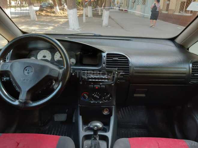 Opel Zafira 2000, 220,000 km - 2.2 l - Sumqayıt