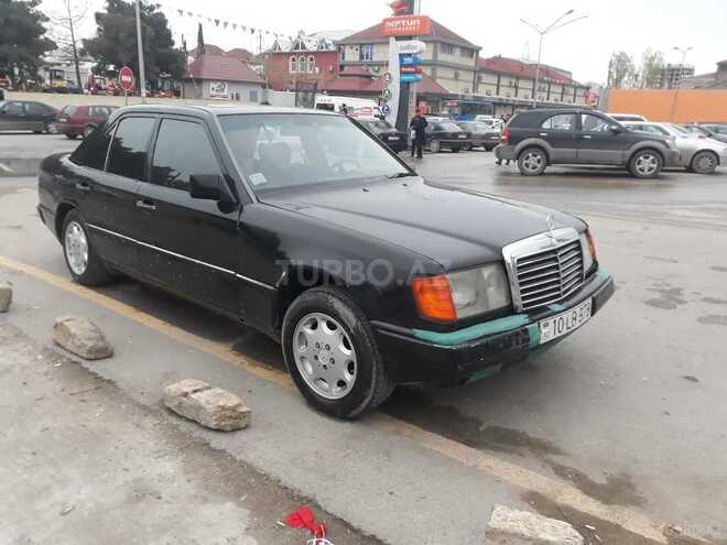 Mercedes E 260 1985, 276,500 km - 2.6 л - Bakı