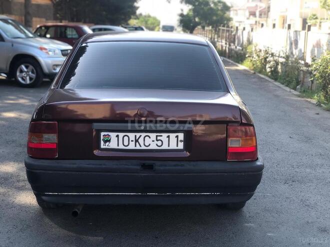Opel Vectra 1990, 321,000 km - 1.6 l - Bakı