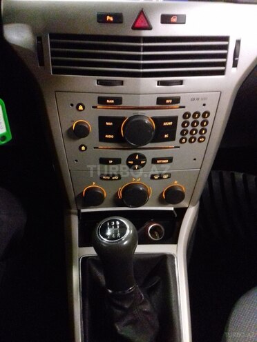 Opel Astra 2007, 173,000 km - 1.7 l - Bakı