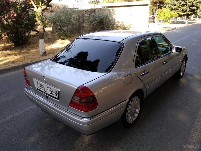 Mercedes C 220 1996, 243,000 km - 2.2 l - Sumqayıt
