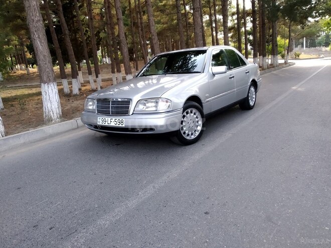 Mercedes C 220 1996, 243,000 km - 2.2 l - Sumqayıt