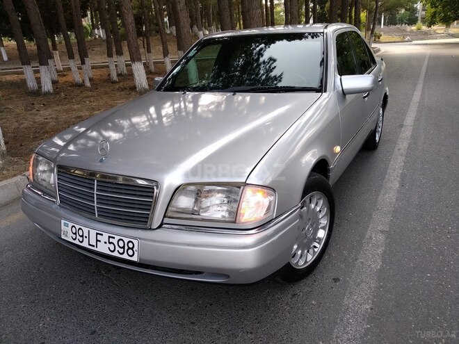 Mercedes C 220 1996, 243,000 km - 2.2 l - Sumqayıt