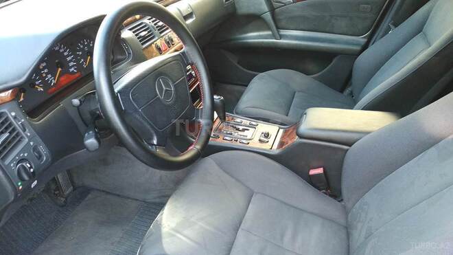 Mercedes E 240 1998, 355,000 km - 2.4 l - Bakı