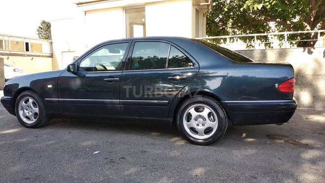 Mercedes E 240 1998, 355,000 km - 2.4 l - Bakı