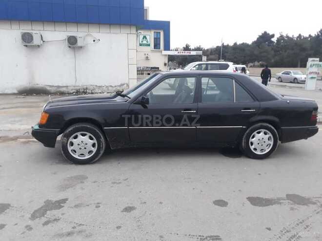 Mercedes E 260 1985, 276,500 km - 2.6 л - Bakı