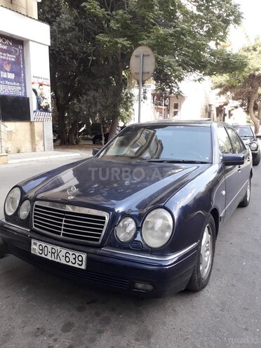 Mercedes E 230 1997, 287,000 km - 2.3 l - Bakı