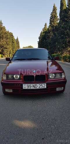 BMW 318 1992, 360,286 km - 1.8 л - Sumqayıt
