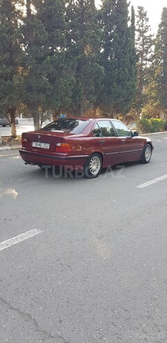 BMW 318 1992, 360,286 km - 1.8 л - Sumqayıt