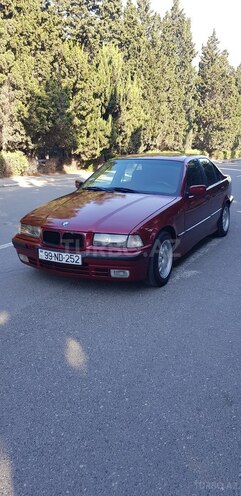 BMW 318 1992, 360,286 km - 1.8 л - Sumqayıt
