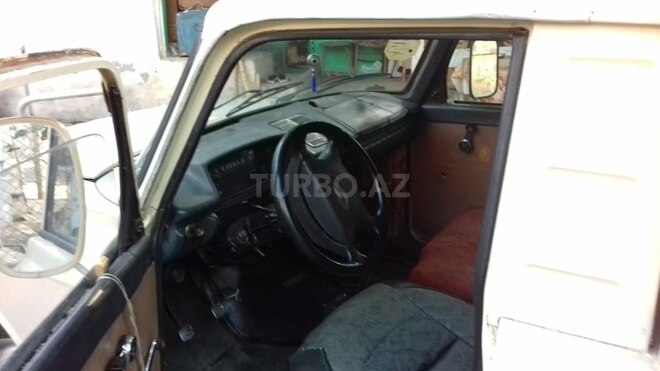 Moskvich  1990, 250,000 km - 1.5 л - Bərdə