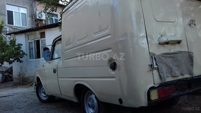 Moskvich  1990, 250,000 km - 1.5 л - Bərdə