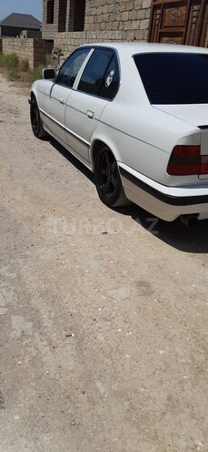 BMW 525 1990, 350,000 km - 2.5 l - Bakı