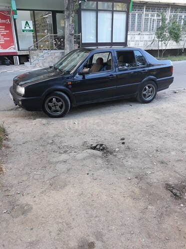 Volkswagen Vento 1994, 264,589 km - 1.9 л - Bakı