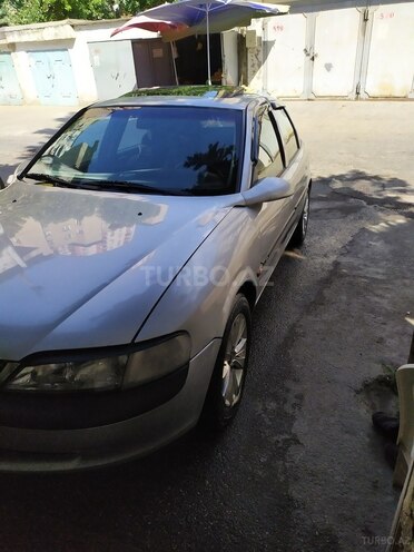 Opel Vectra 1996, 370,000 km - 1.8 л - Bakı