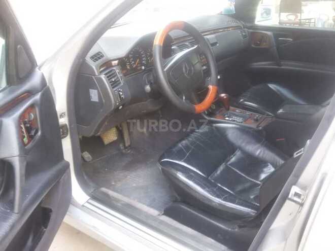 Mercedes E 230 1995, 218,011 km - 2.3 l - Xırdalan