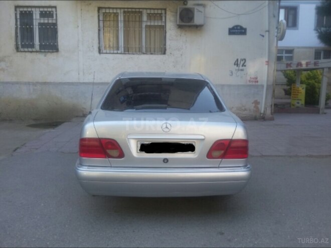 Mercedes E 230 1995, 218,011 km - 2.3 l - Xırdalan