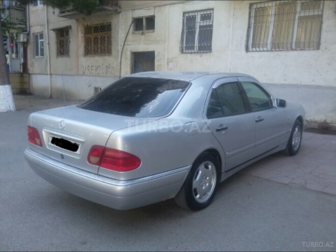 Mercedes E 230 1995, 218,011 km - 2.3 l - Xırdalan