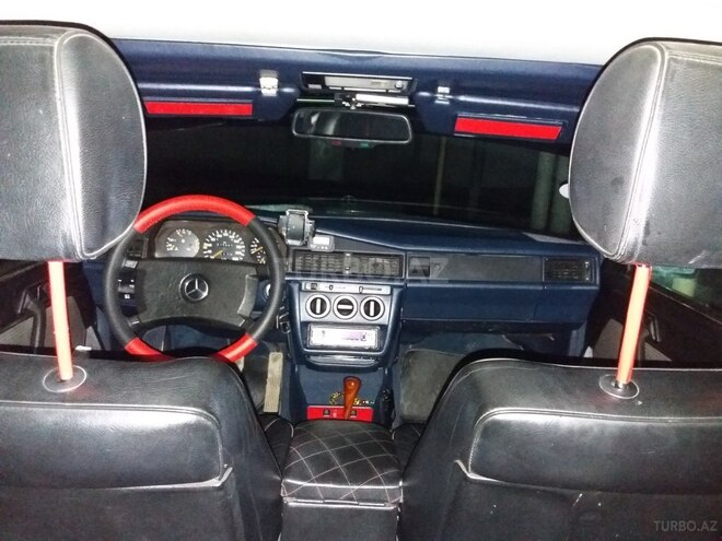 Mercedes 190 1991, 50,000 km - 2.0 l - Salyan