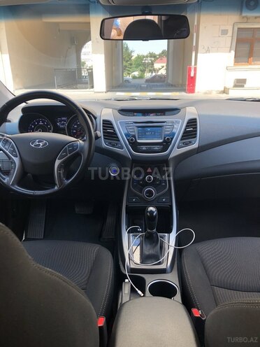 Hyundai Elantra 2015, 111,000 km - 1.8 l - Bakı