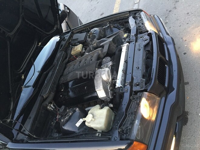 BMW 320 1995, 128,000 km - 2.0 l - Bakı