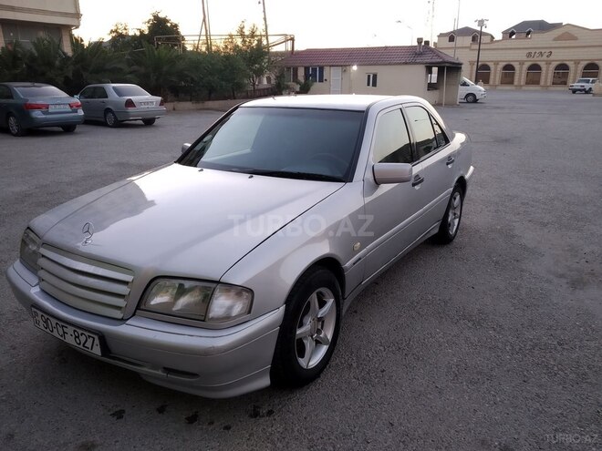 Mercedes C 180 1999, 298,000 km - 1.8 l - Bakı