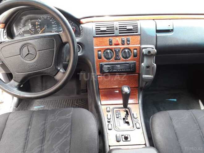 Mercedes E 200 1998, 485,500 km - 2.0 l - Xaçmaz