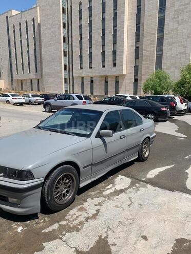 BMW 318 1991, 246,000 km - 1.8 l - Bakı