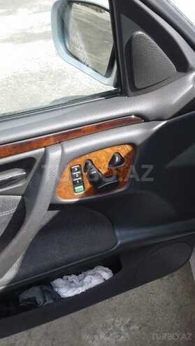 Mercedes E 240 2001, 145,000 km - 2.6 l - Bakı