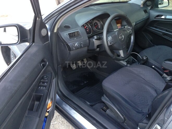 Opel Astra 2004, 2,001,000 km - 1.6 l - Bakı