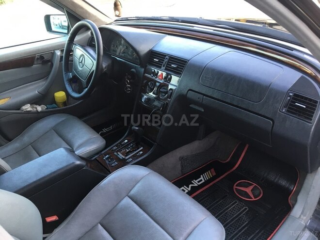 Mercedes C 230 1999, 174,000 km - 2.3 l - Bakı
