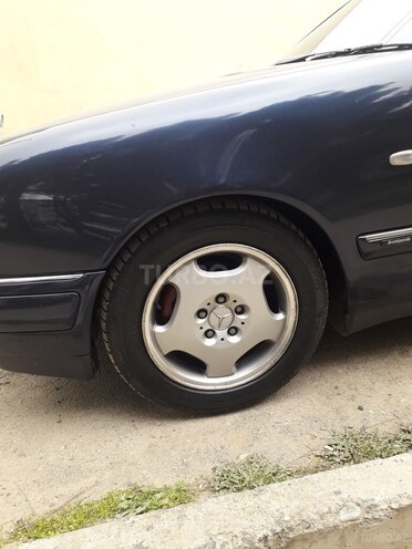 Mercedes E 230 1997, 287,000 km - 2.3 l - Bakı