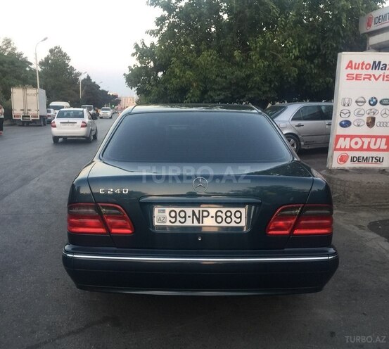 Mercedes E 240 2000, 245,600 km - 2.6 l - Bakı
