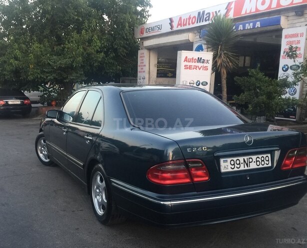 Mercedes E 240 2000, 245,600 km - 2.6 l - Bakı