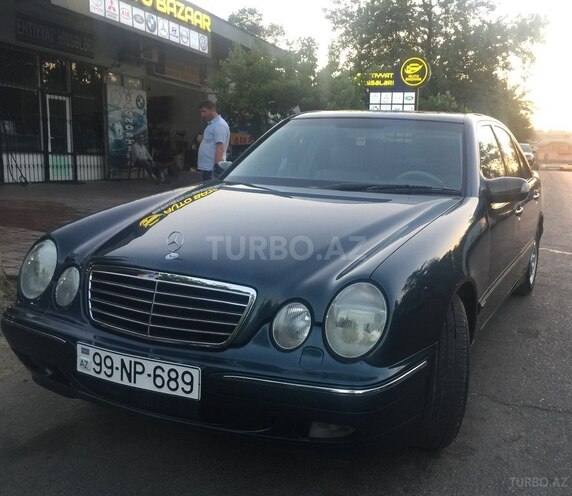 Mercedes E 240 2000, 245,600 km - 2.6 l - Bakı