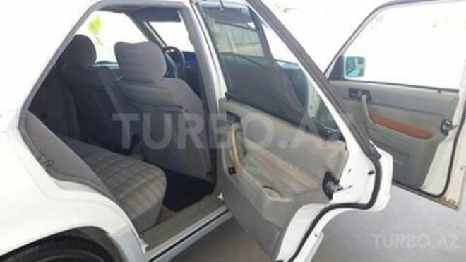 Mercedes 190 1991, 290,000 km - 2.0 л - İmişli