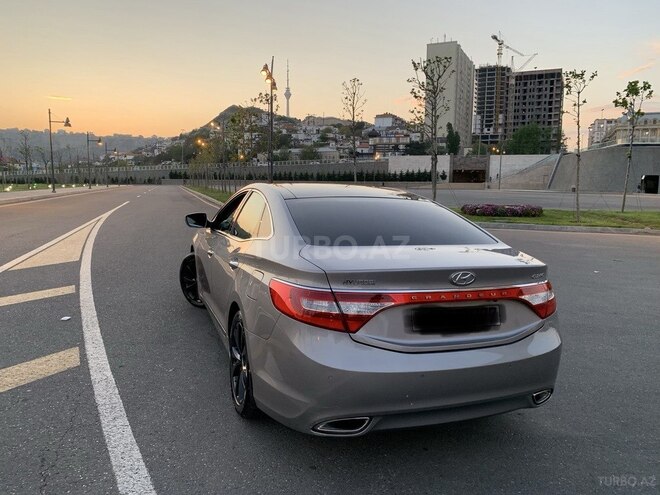 Hyundai Grandeur 2011, 17,000 km - 2.4 л - Bakı