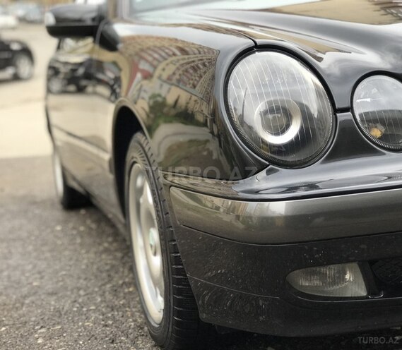 Mercedes E 220 2000, 189,933 km - 2.2 l - Bakı