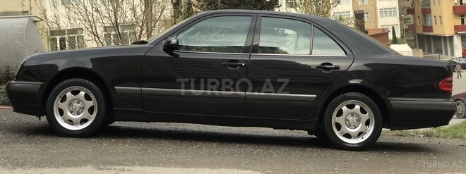 Mercedes E 220 2000, 189,933 km - 2.2 l - Bakı