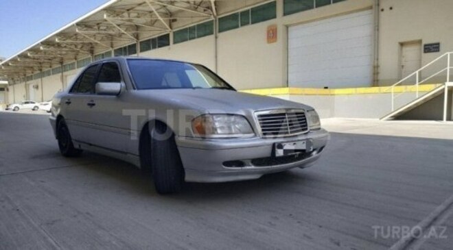 Mercedes C 200 1995, 156,000 km - 2.0 л - Bakı