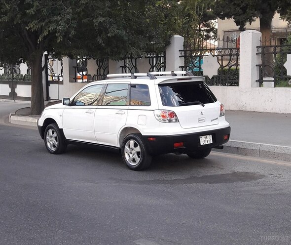 Mitsubishi Outlander 2002, 204,000 km - 2.4 l - Bakı