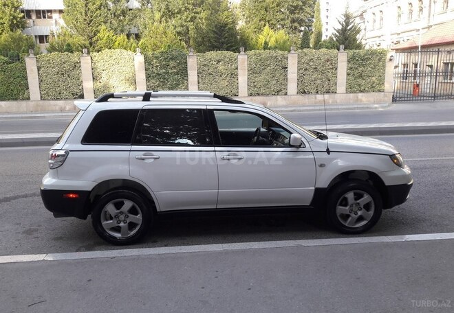 Mitsubishi Outlander 2002, 204,000 km - 2.4 l - Bakı