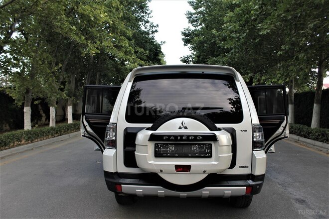 Mitsubishi Pajero 2008, 259,000 km - 3.0 l - Bakı